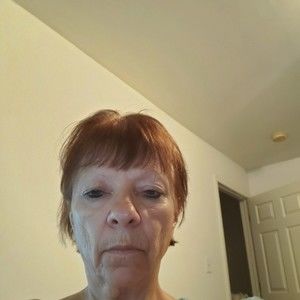 Meet your Posher, Debora